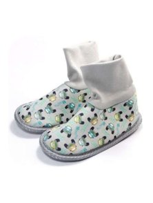 PANTUFLA NIÑOS CON PUÑO ESTAMPADA. T. 35/36 Y 37/38